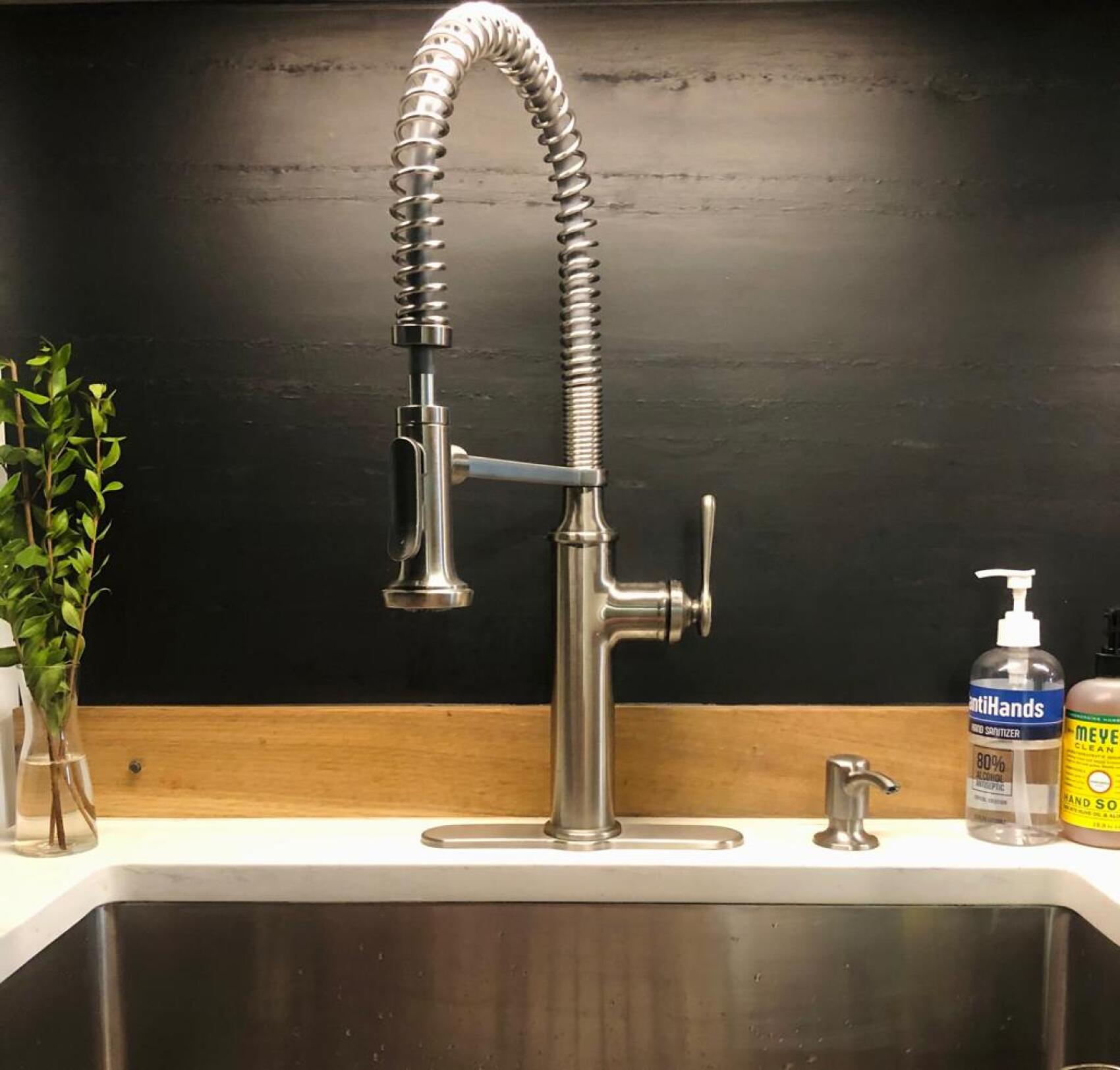 Black Line Slate veneer kitchen wall