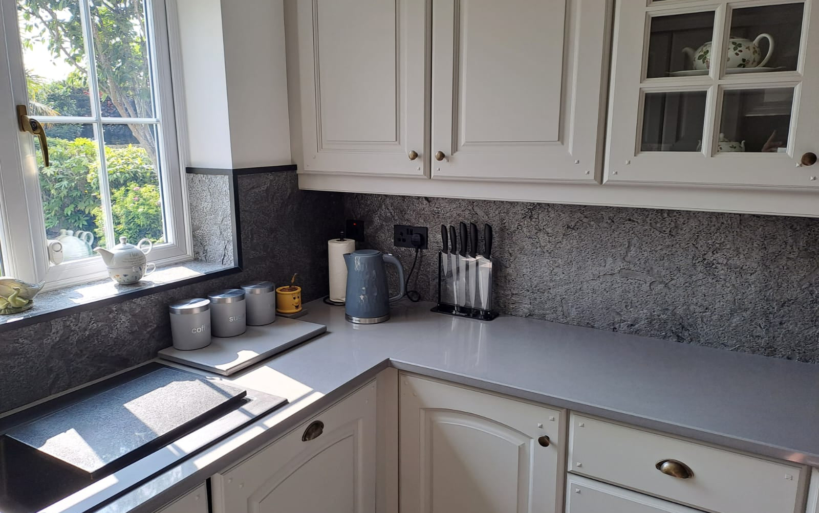 matrix stone veneer kitchen walls