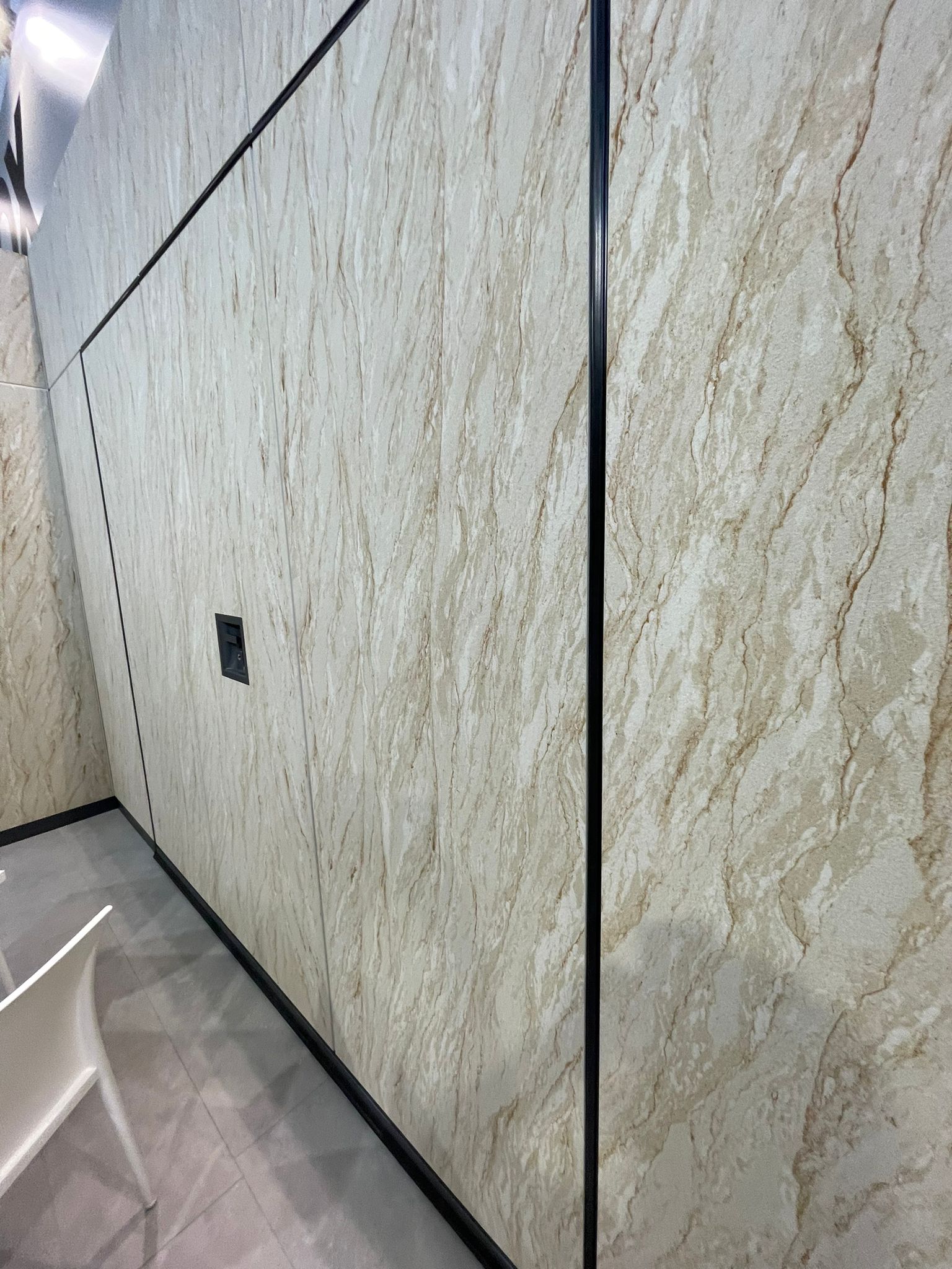 Bottocino Verona Quartz-Sand Veneer