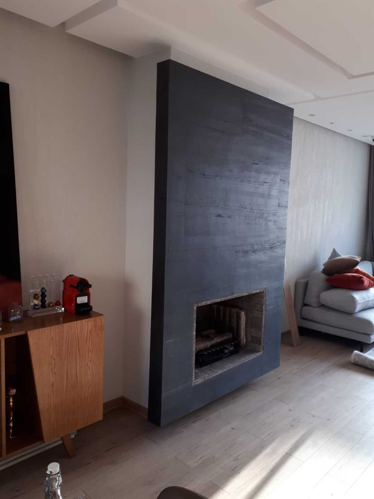 Black Line Slate veneer feature wall 